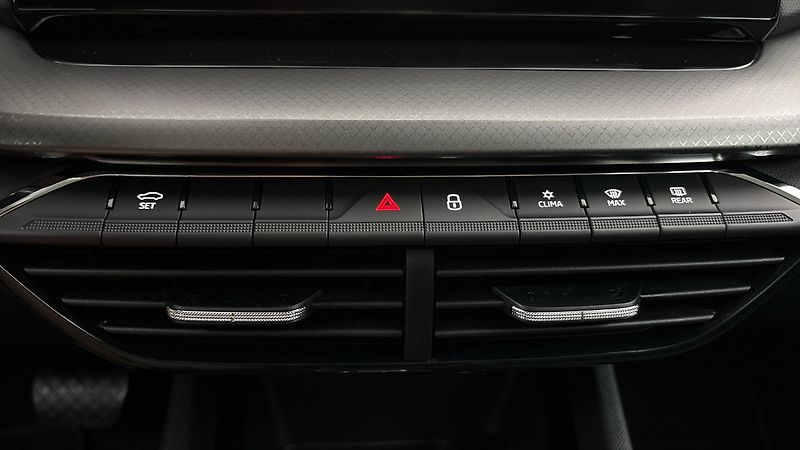 Škoda Octavia 1.0 TSI E-Tec DSG Ambition Com - fotka 13 z 23