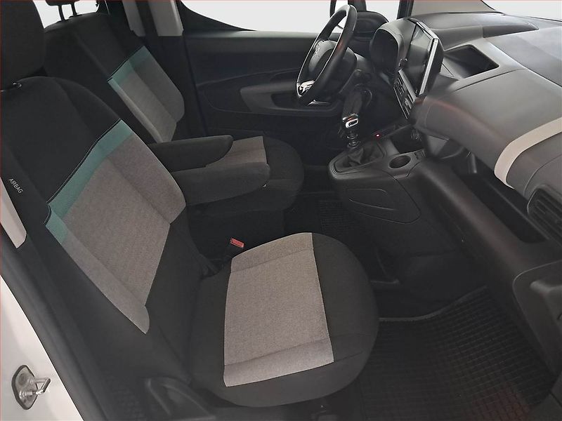 Citroën Berlingo (2022) Feel 1.5 BlueHDi, 5Míst, 818kg - fotka 9 z 19