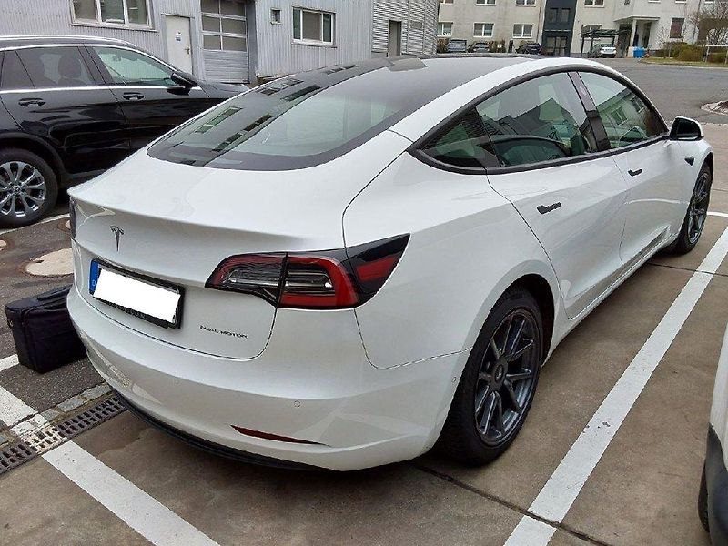 Tesla Model 3 (2021) AWD Long Range    PŘIPRAVUJEME - fotka 4 z 9