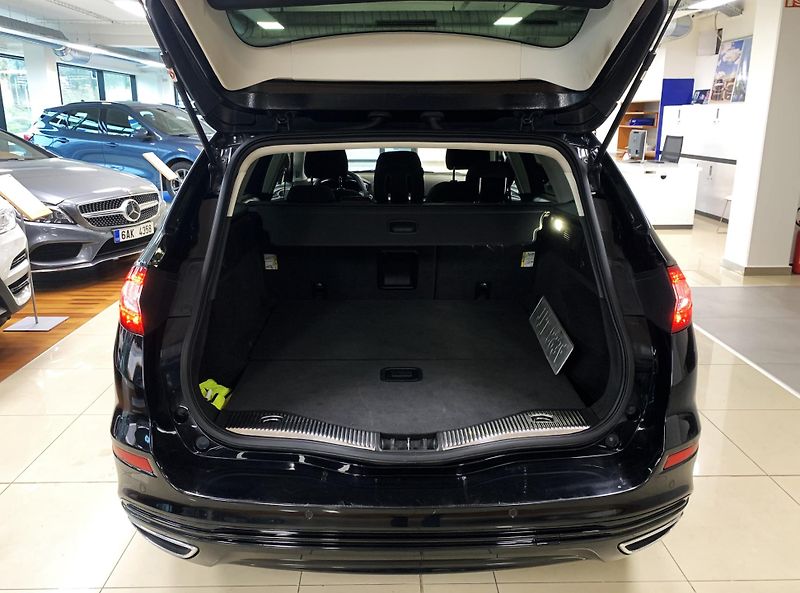 Ford Mondeo 2.0 TDCi, Titanium, AWD, AUT. - fotka 8 z 25