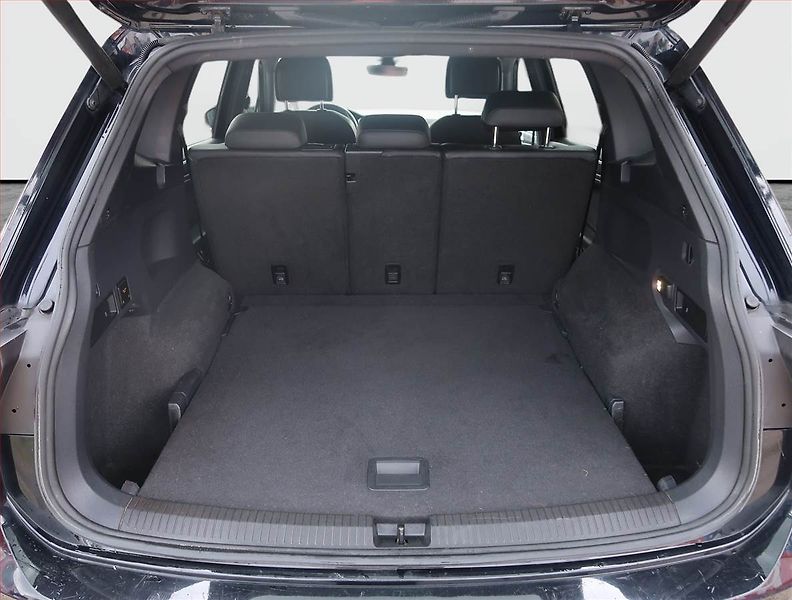 Volkswagen Tiguan Allspace (2019) R-Line 2.0 TSI - fotka 14 z 25