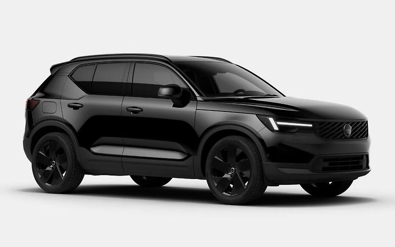 Volvo XC40 (2026) B3 AUT BLACK EDITION ULTRA - fotka 8 z 14