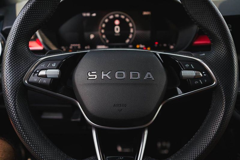 Škoda Fabia (2025) 1.5 TSI, Monte Carlo, FullLed - fotka 17 z 27