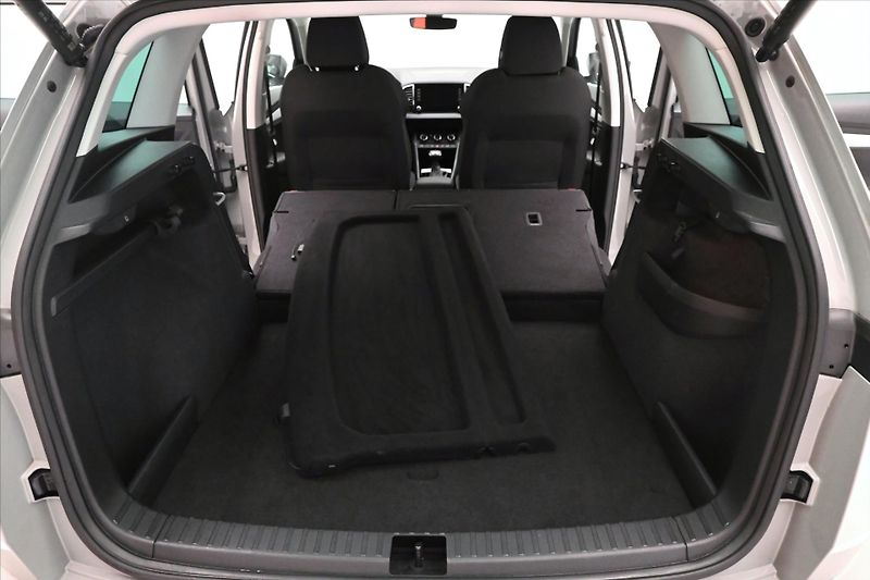 Škoda Karoq 2,0 TDI 85 KW DSG NAVIGACE Zár - fotka 11 z 30