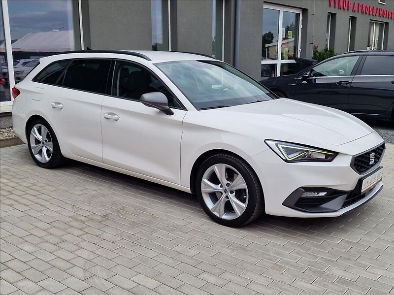 Seat Leon 2.0TDI 110kW DSG FR ST, 1.Maj - fotka 2 z 50