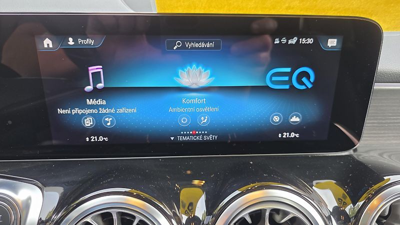 Mercedes-Benz EQB (2022) 300 4matic SoH 95,5% - fotka 23 z 34