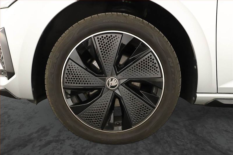 Škoda Scala (2025) 1.0 TSI, Monte Carlo - fotka 12 z 17