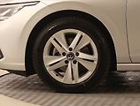 Volkswagen Golf (2024) Life 1.5 eTSI, digi klima - náhled 15