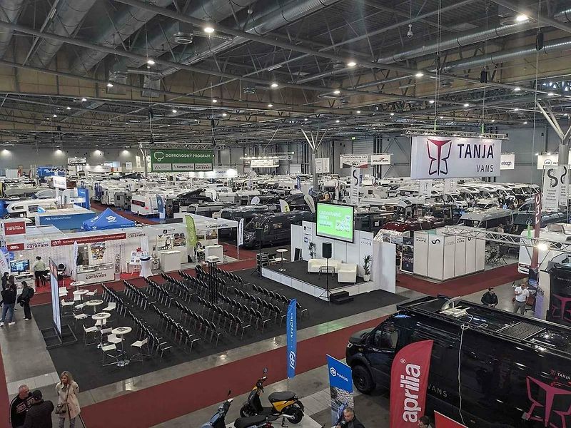 Na Caravaningu se představily expediční speciály, které zvládnou projet i Saharou
