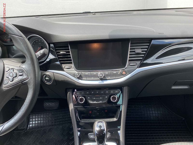 Opel Astra (2017) 1.6 CDTi, ČR, Innovation, AT - fotka 12 z 18