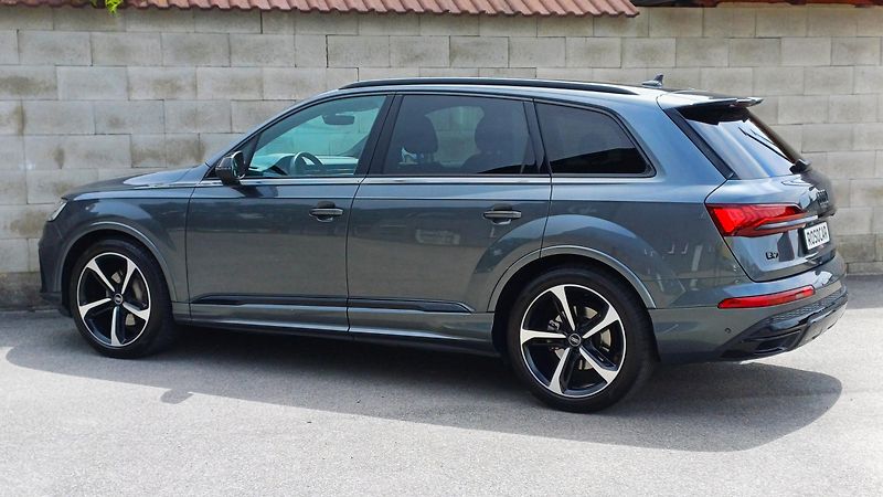 Audi Q7 S-LINE 3.0TDI WEBASTO B&O 1ČR  - fotka 7 z 44