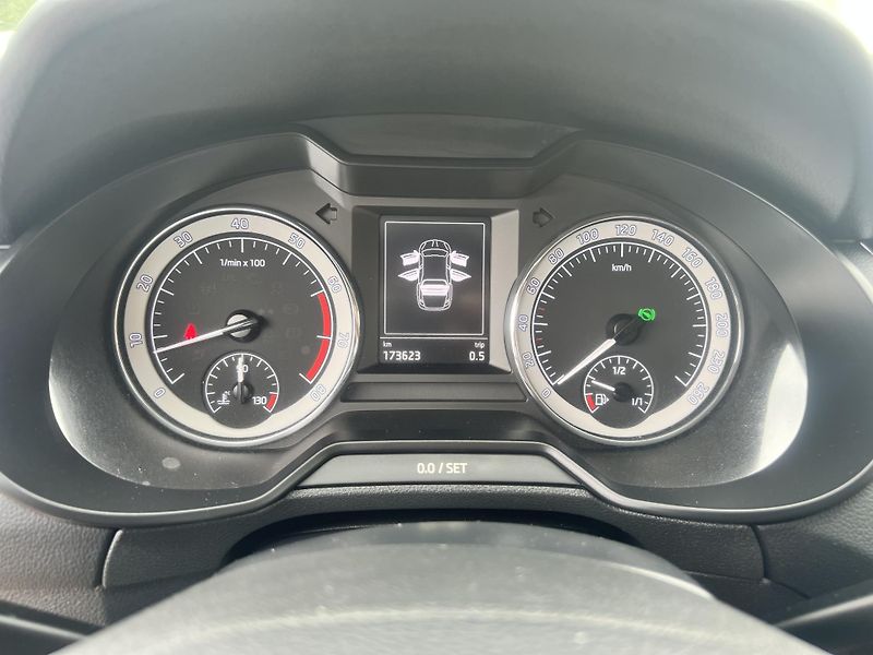 Škoda Octavia 1.5TSI 110KW,STYLE,DSG,ALU,DPH - fotka 35 z 43