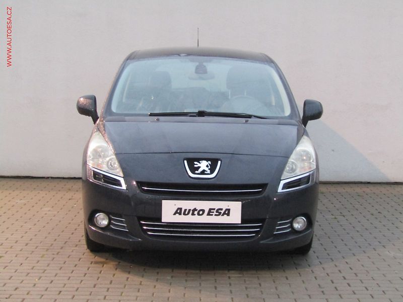 Peugeot 5008 (2011) 1.6HDi, Navi, kůže - fotka 2 z 18