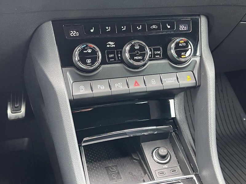 Škoda Karoq (2024) 2.0 TDI 110kW SportLine Exclus - fotka 13 z 35