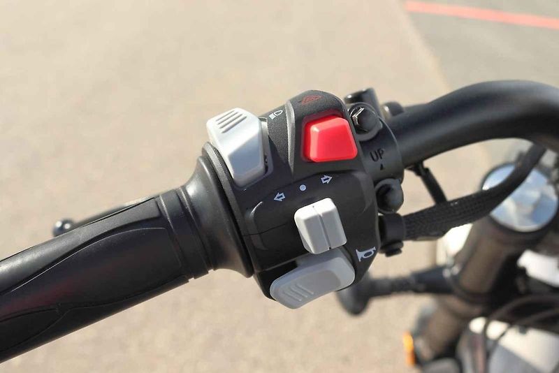 Benda Chinchilla 500 patří k motorkám, za kterými se na silnici zálibně otočíte.