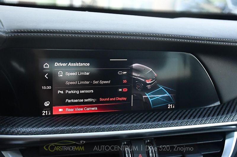 Alfa Romeo Stelvio 2.9V6 Bi-T.382 kW QUADRIFOGLIO - fotka 38 z 61