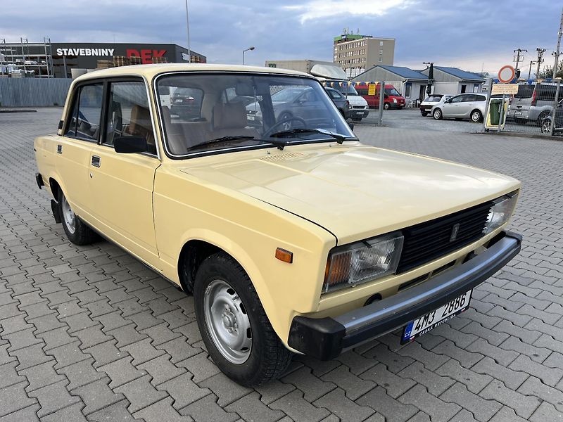 Lada 2105 (1986) 1.3i NOVÁ STK - fotka 2 z 12
