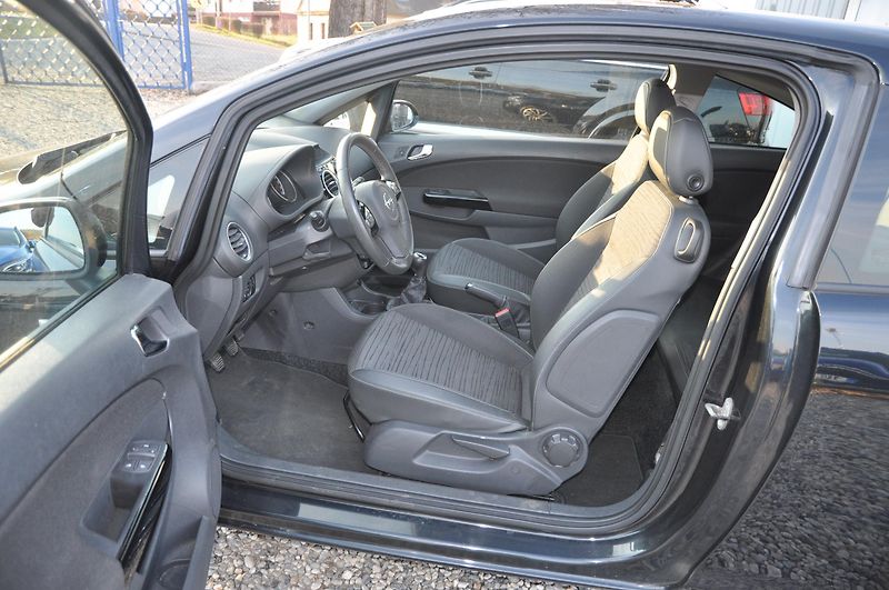 Opel Corsa 1.4i 64kW 3dv. Energy - fotka 6 z 15