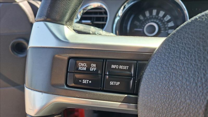 Ford Mustang 3,7 V6 227 Kw cabrio - fotka 16 z 21