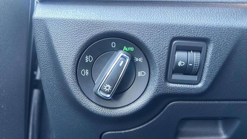 Škoda Kamiq Top Selection 1,0TSI 85kW DSG/ - fotka 18 z 25