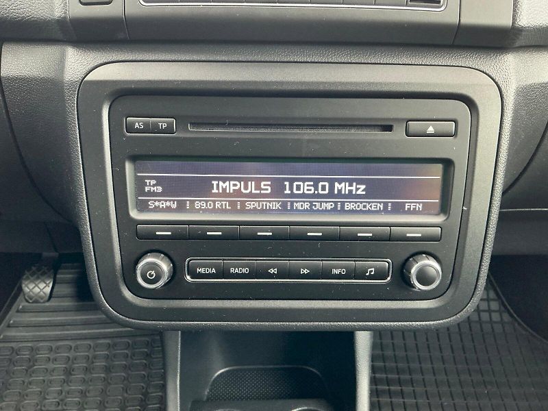 Škoda Roomster (2015) 1.2 TSI Style - fotka 20 z 23