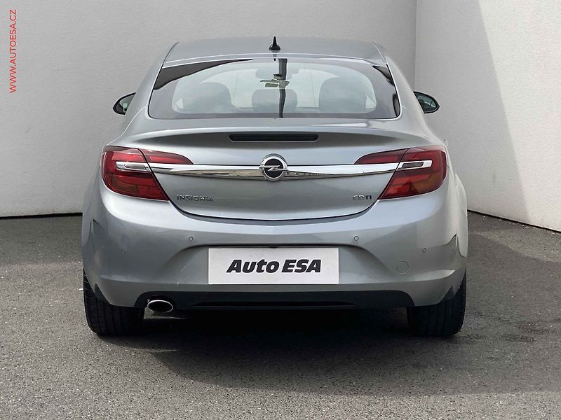 Opel Insignia (2015) 2.0 CDTi, ČR, Bixen, navi - fotka 5 z 18