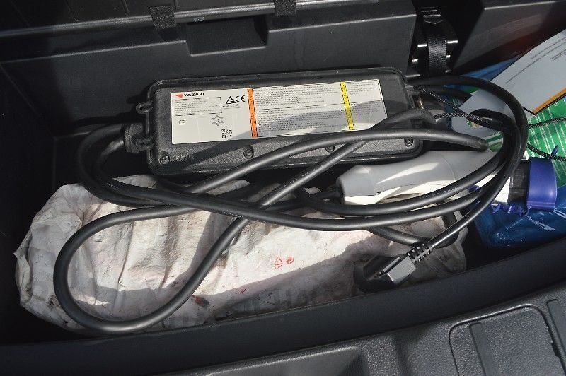 Mitsubishi Outlander 2,4 4x4 - fotka 10 z 26