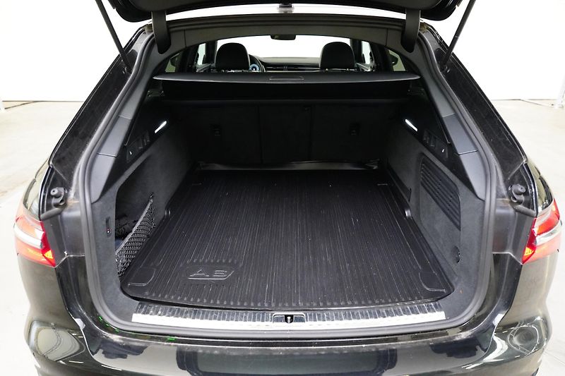Audi A6 - fotka 28 z 30
