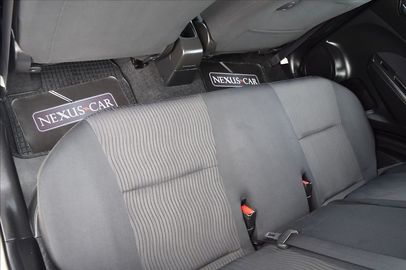 Suzuki Swift 1,2 i 69KW 4X4 ALU KLIMA - fotka 19 z 46