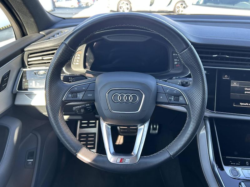 Audi Q7 50 Sline Quattro 8TT 3,0TDI - fotka 12 z 27