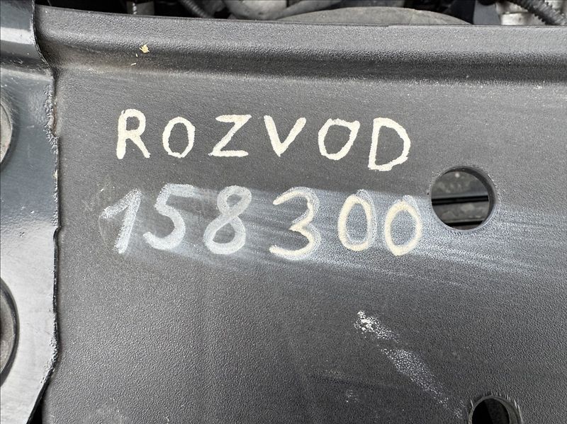 Volkswagen Caddy 1,6 TDI MAXI 7míst Webasto - fotka 49 z 50