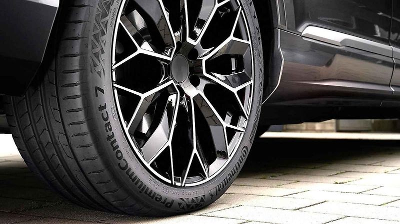 Continental Premium Contact 7 je jednou z nejlepších pro běžná auta.