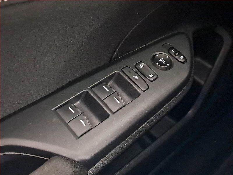 Honda Civic (2019) 1.0 VTEC Turbo, ČR,1.maj - fotka 16 z 16