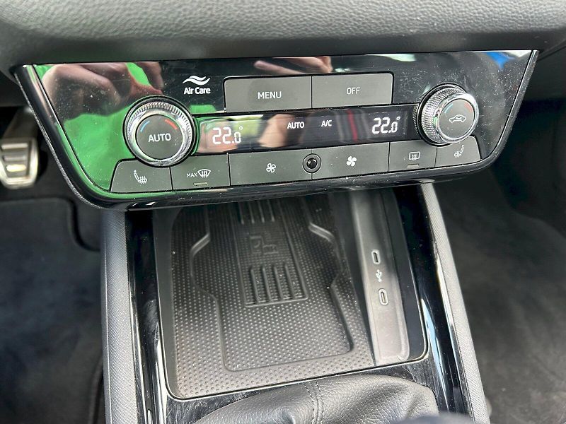 Škoda Kamiq (2025) Monte Carlo 1.0 TSI 85 kW - fotka 28 z 34
