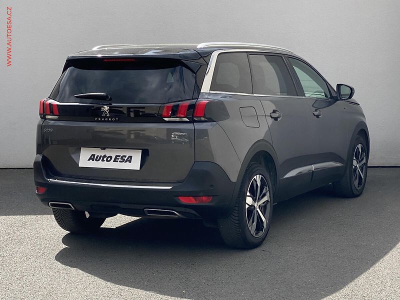 Peugeot 5008 (2018) 1.5 HDi, GT Line, AT - fotka 4 z 19