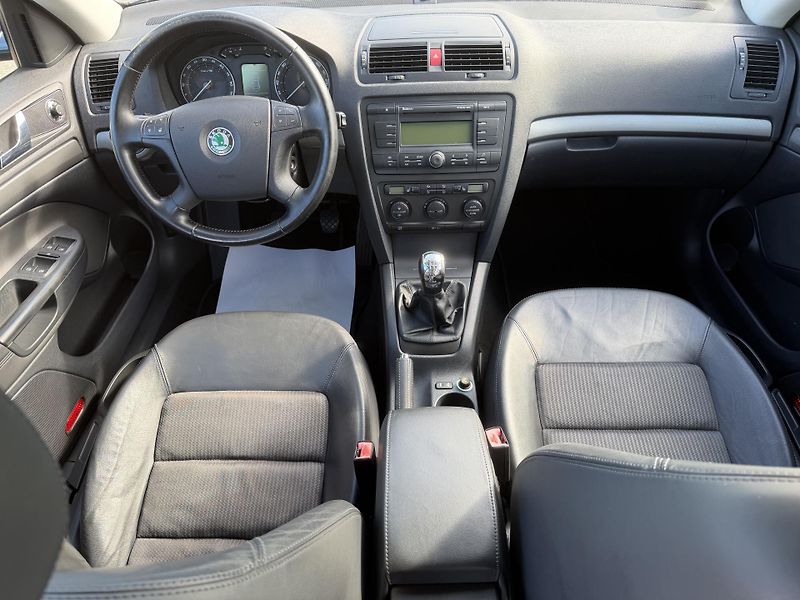 Škoda Octavia 2,0TDI 103kW Elegance BEZ DPF - fotka 30 z 57