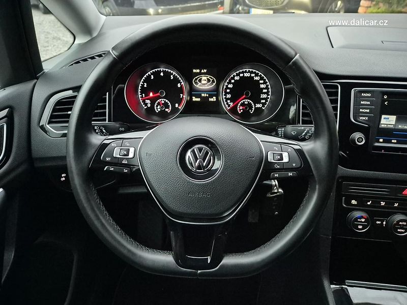 Volkswagen Golf Sportsvan (2016) 1.4TSi 110KW Highline NAVI - fotka 25 z 57
