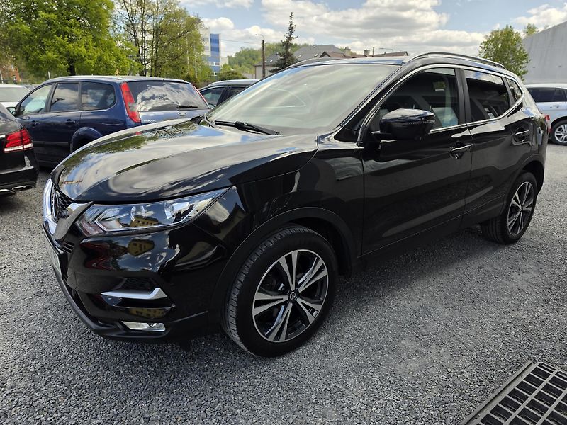 Nissan Qashqai 1.2 T Panorama  - fotka 2 z 16
