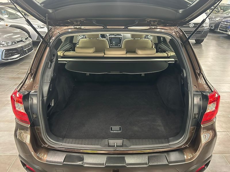 Subaru Outback (2018) 2.5 Executive 2018 | Záruka - fotka 22 z 63