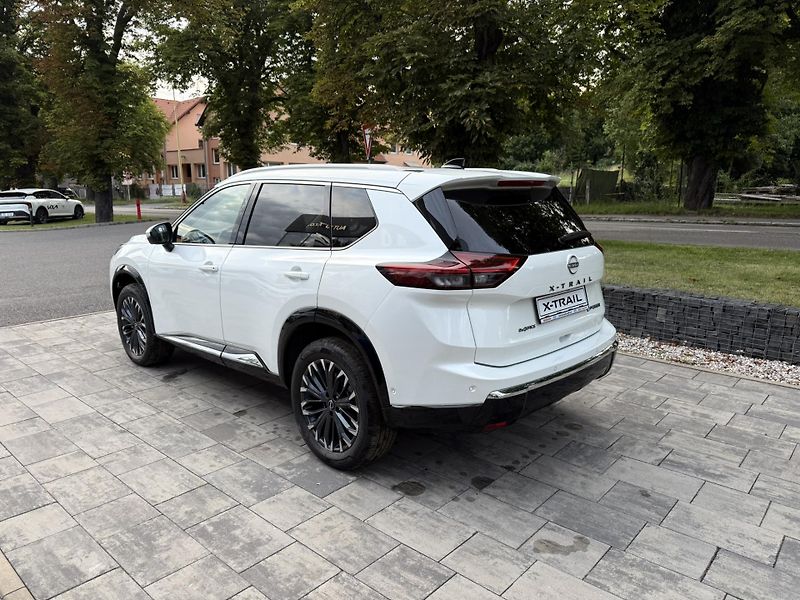 Nissan X-Trail (2026) E-POWER e-4ORCE TEKNA - fotka 7 z 19
