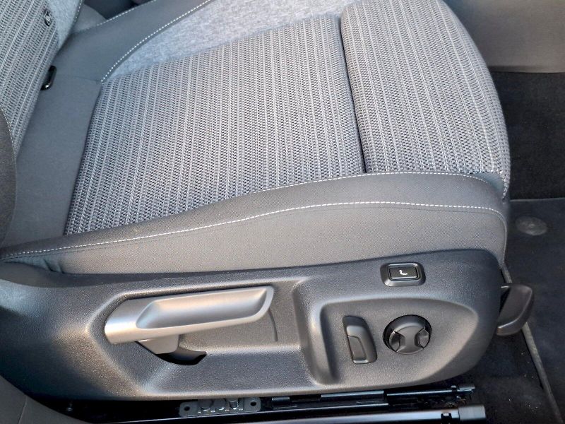 Škoda Superb (2025) COMBI SELECTION TD 110/2.0 A7F - fotka 24 z 41