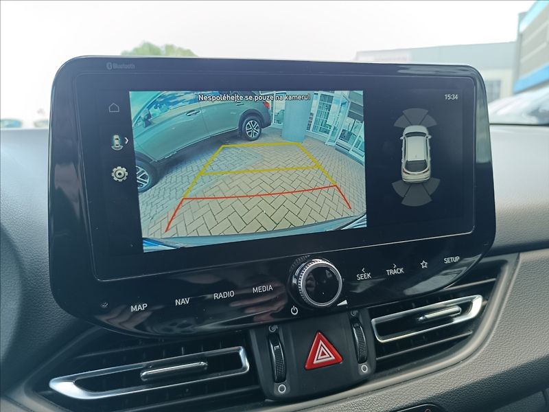 Hyundai i30 1,5 T-GDi, DCT N-line - fotka 13 z 18