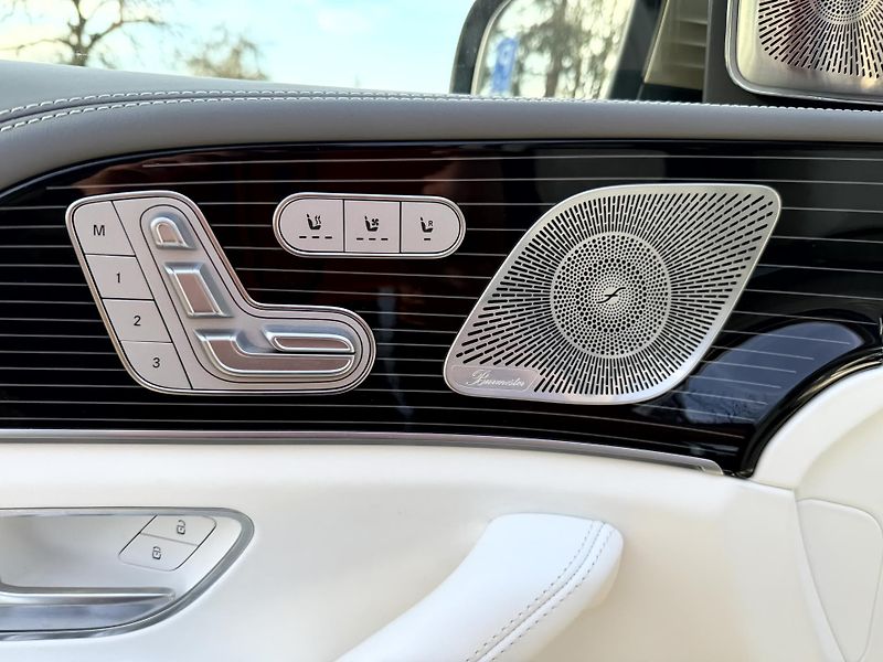 Mercedes-Benz GLS 600 4MATIC Maybach  - fotka 21 z 24