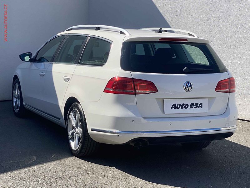 Volkswagen Passat (2014) 2.0 TDI, servis.kniha - fotka 5 z 17