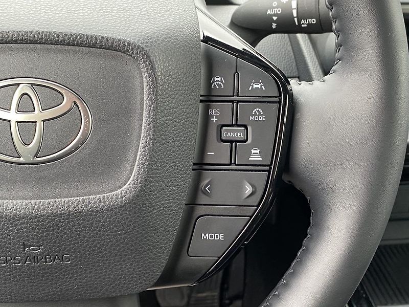 Toyota Prius 2.0Plug-in, ČR-1m, Prestige - fotka 18 z 34