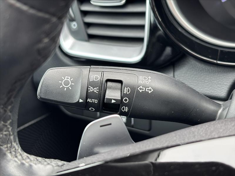 Kia XCeed 1,5 AT Black Edition ZÁRUKA - fotka 36 z 47