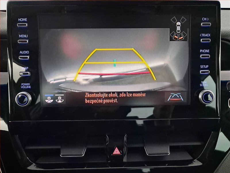 Toyota Camry (2022) Executive 2.5 Hybrid - fotka 20 z 20