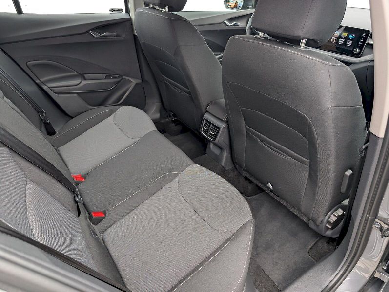 Škoda Fabia (2025) 1,0 TSI / 70 kW Selection - fotka 9 z 30