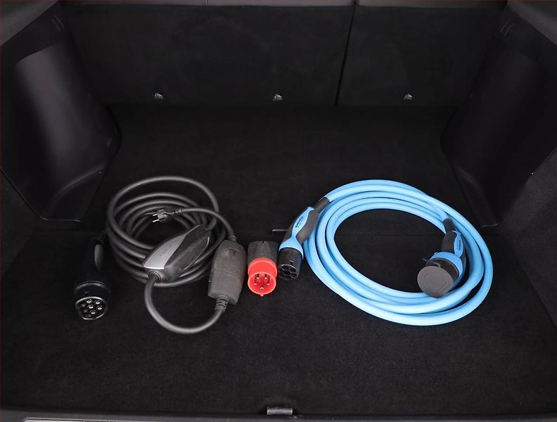 Tesla Model X (2018) 100D, SoH 92% - fotka 27 z 27