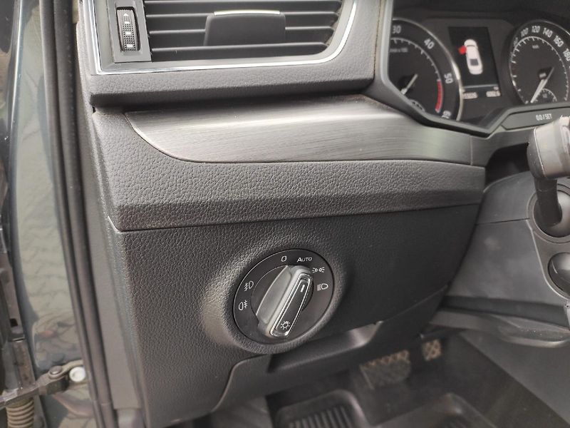 Škoda Superb (2018) 2.0 TDI 140kW 4x4 TZ 1.majitel - fotka 34 z 46